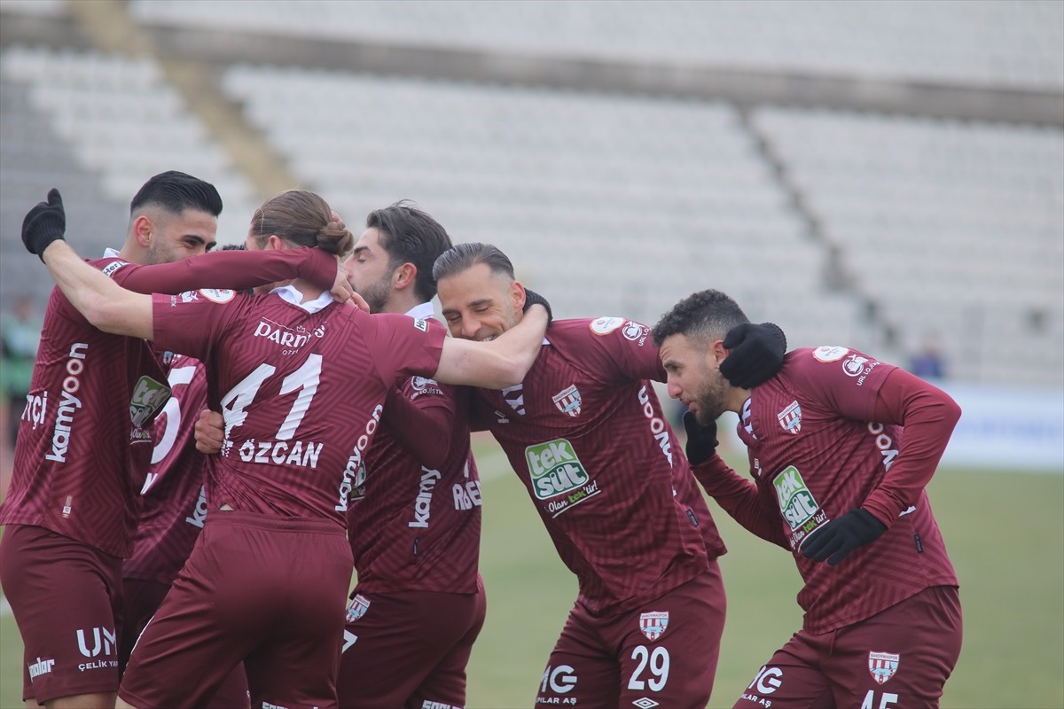 Trendyol 1. Lig’in 23. haftasında Teksüt Bandırmaspor ile Şanlıurfaspor Bandırma 17 Eylül...