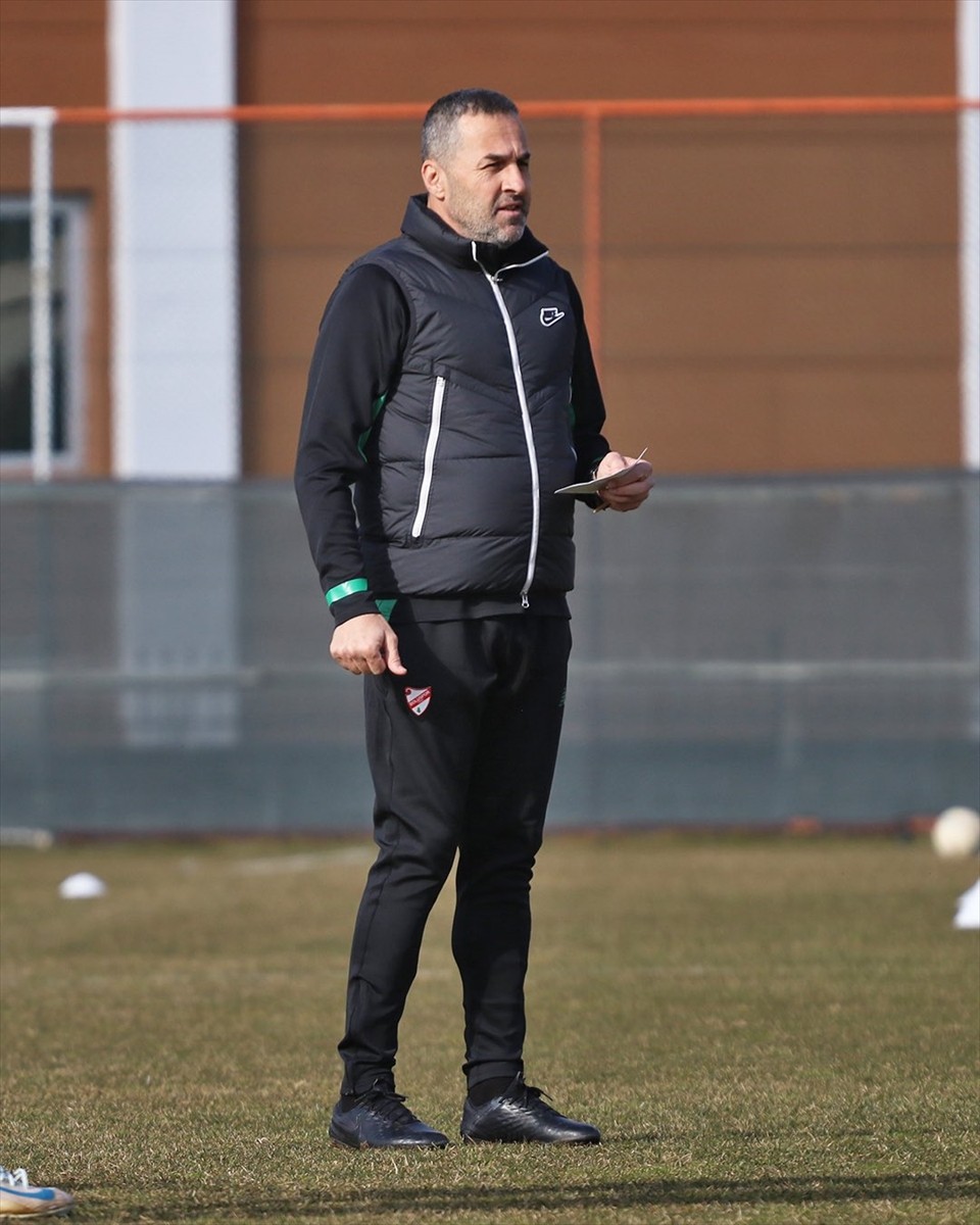 Trendyol 1. Lig takımlarından Geosis Boluspor, pazar günü oynayacağı Amed Sportif Faaliyetler maçı...