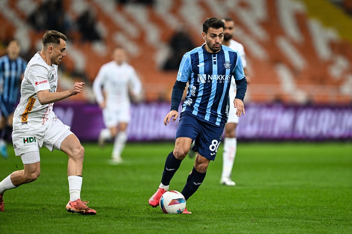 Trendyol Süper Lig'in 24. haftasında Adana Demirspor ile Onvo Antalyaspor, Yeni Adana Stadyumu'nda...
