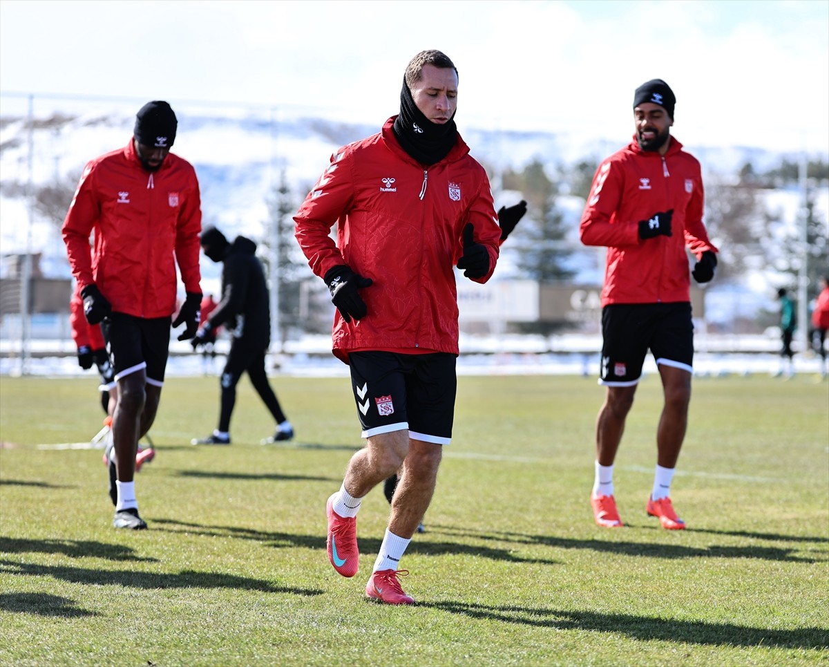 Trendyol Süper Lig'in 25. haftasında evinde TÜMOSAN Konyaspor ile karşılaşacak Net Global...