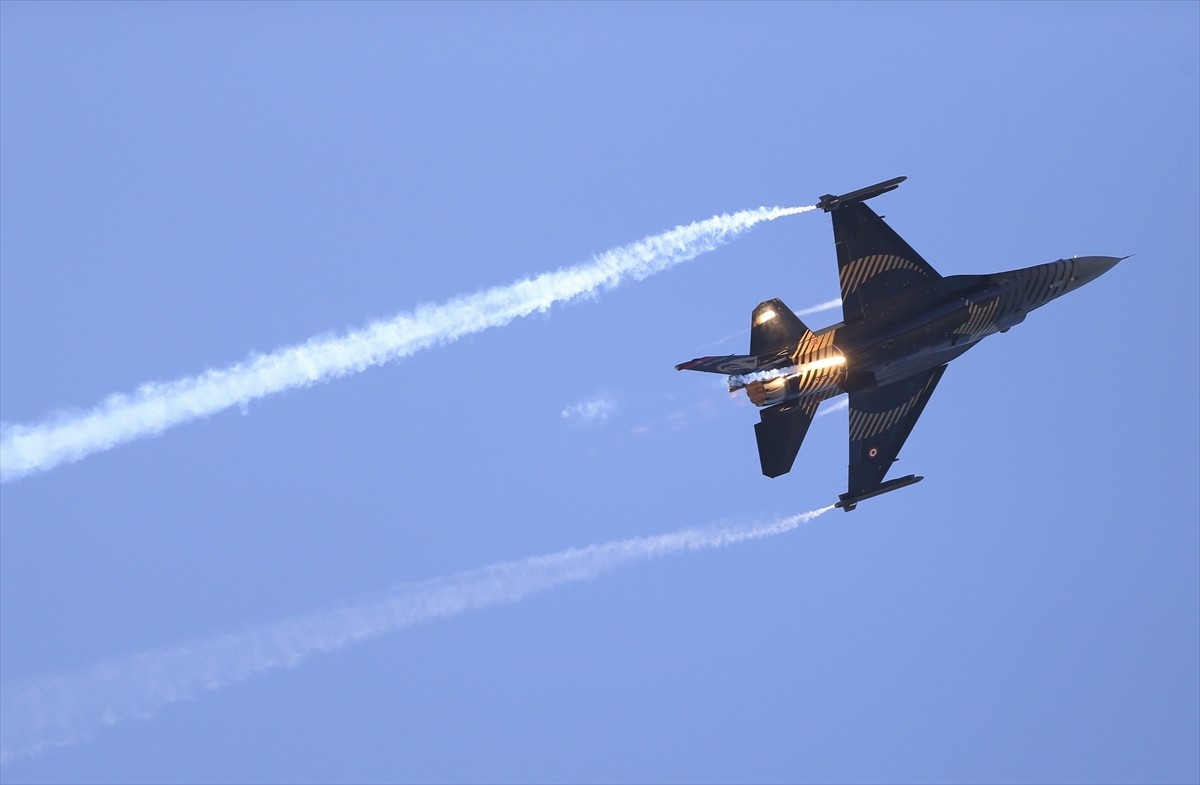 Türk Hava Kuvvetleri akrobasi timi SOLOTÜRK, Muğla'nın Fethiye ilçesinde yarın düzenlenecek Şehit...
