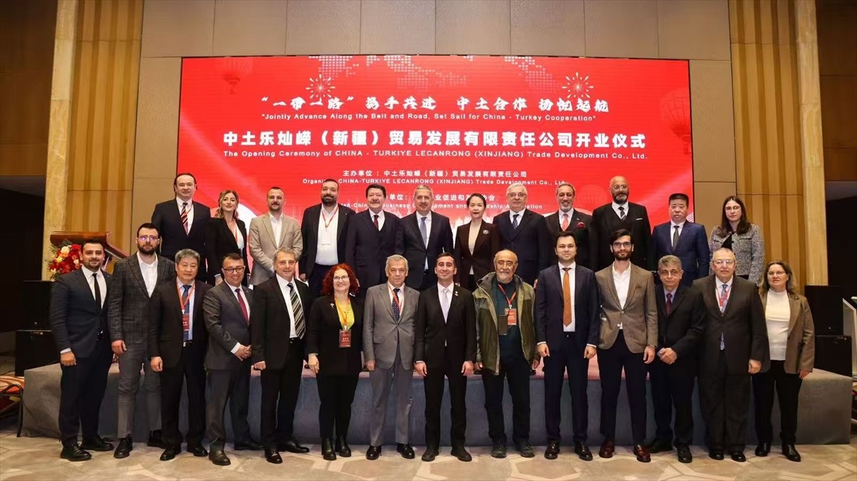 Türkiye, Çin ve Sincan Uygur Özek Bölgesi arasında ticareti geliştirmek üzere "Çin-Türkiye...