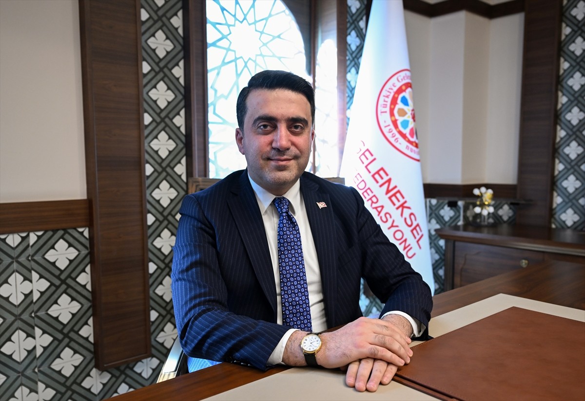 Türkiye Geleneksel Spor Dalları Federasyonu Başkanı Abdulhadi Turus, Ankara'da, Beytepe'de bulunan...