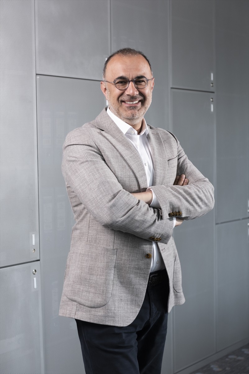 Türkiye, Orta Koridor ticaret yolu üzerindeki konumuyla dikkati çekerken, yükün birden fazla mod...