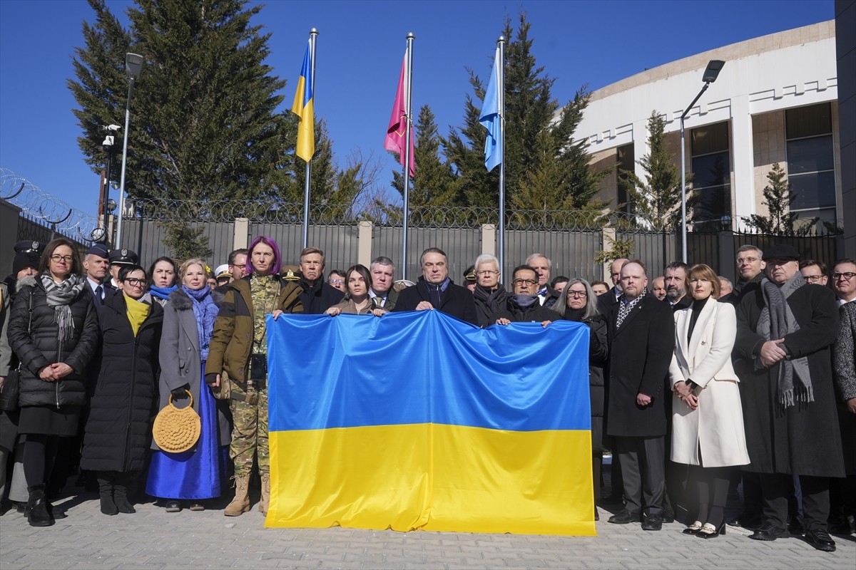 Ukrayna'nın Ankara Büyükelçiliği, Rusya ile savaşın üçüncü yılını geride bırakması dolayısıyla...