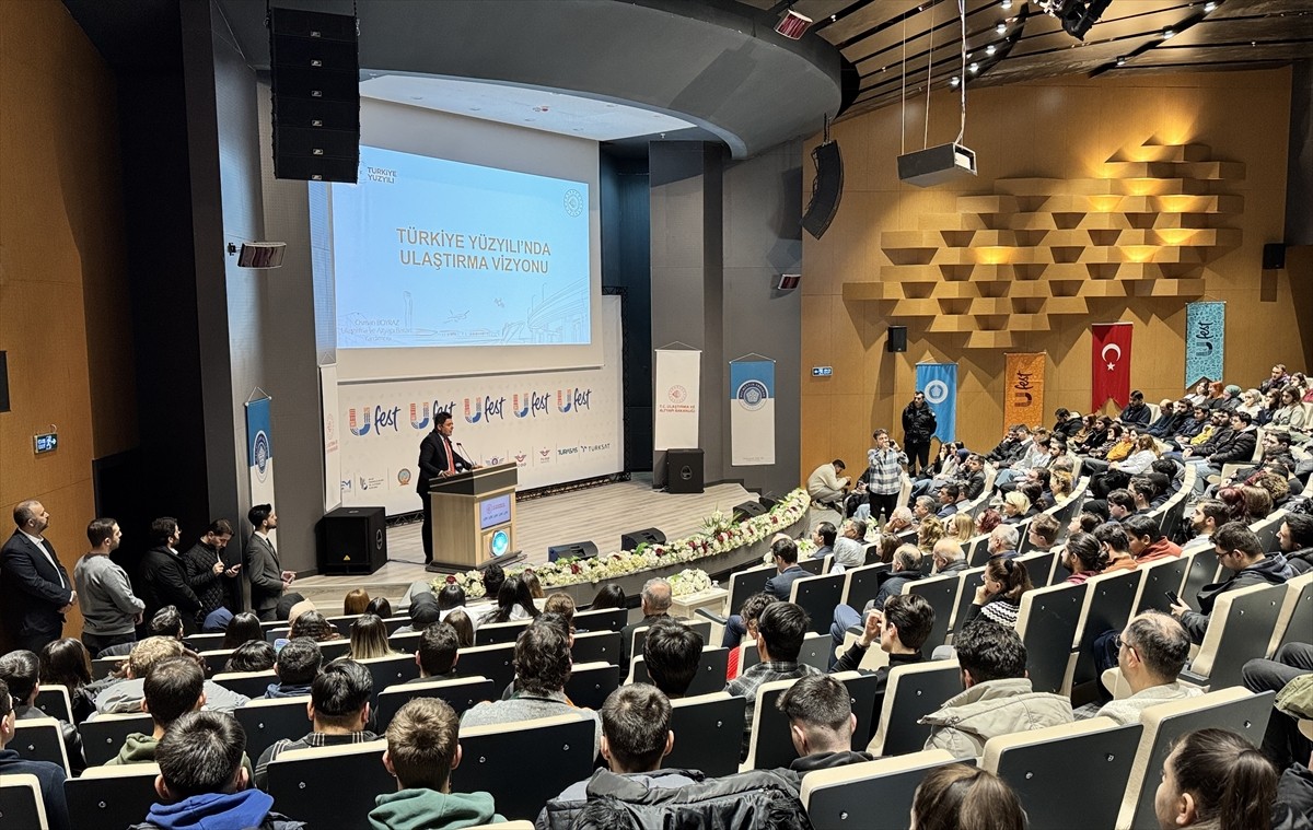 Ulaştırma ve Altyapı Bakan Yardımcısı Osman Boyraz, Ulaştırma ve Altyapı Bakanlığınca organize...