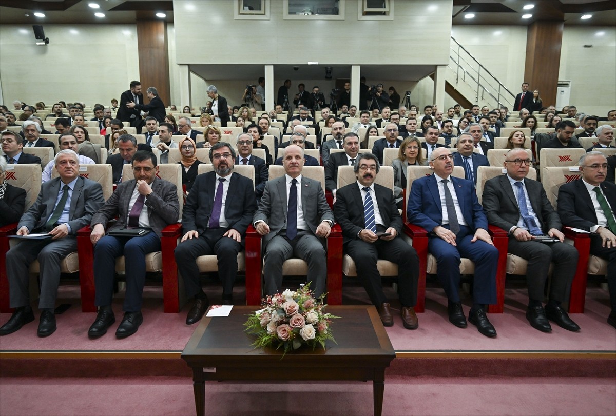 Yükseköğretim Kurulu (YÖK) Başkanı Prof. Dr. Erol Özvar (sol 4), YÖK Başkanlığı Konferans...