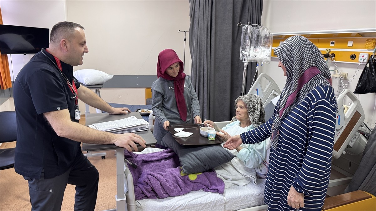 Zonguldak'ın Karadeniz Ereğli ilçesine bağlı Ormanlı beldesinde eşinin vefatının ardından...