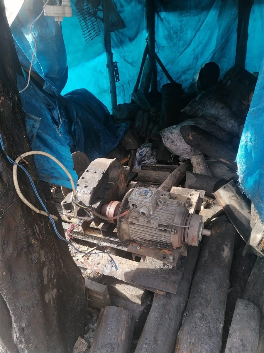 Zonguldak'ta ruhsatsız işletildiği belirlenen 2 maden ocağı kapatıldı. Kent merkezi ve Kilimli...