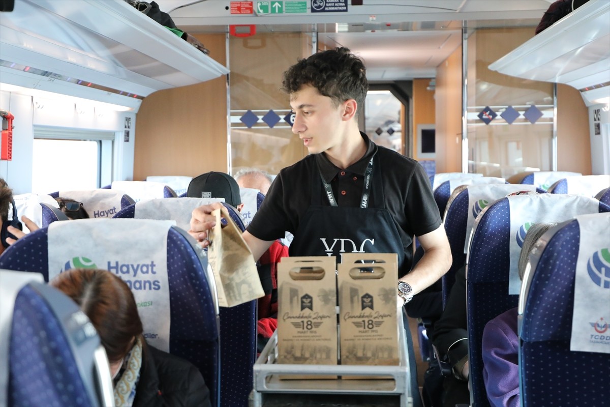 18 Mart Şehitleri Anma ve Çanakkale Deniz Zaferi'nin 110. yıl dönümünde, trenlerde Çanakkale...