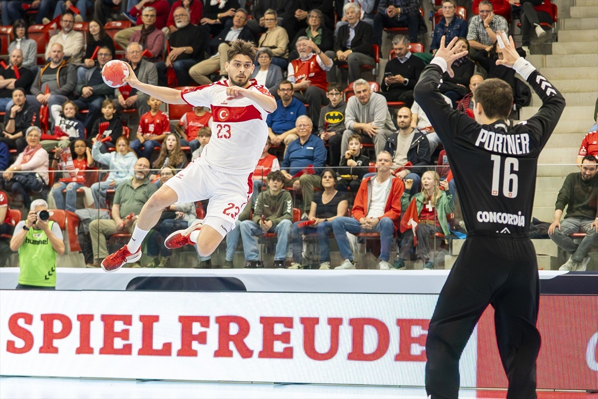 A Milli Erkek Hentbol Takımı, 2026 Avrupa Şampiyonası Elemeleri 7. Grup dördüncü maçında...