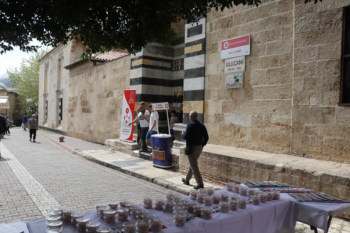 Adana'da Türk Silahlı Kuvvetlerini Güçlendirme Vakfı tarafından mevlit programı düzenlendi. Vakfın...