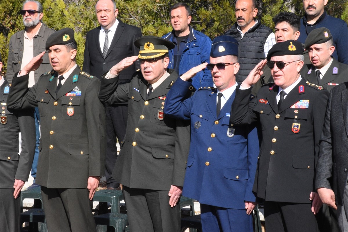 Afyonkarahisar'daki Kocatepe Mezarlığı'nda 18 Mart Şehitleri Anma Günü ve Çanakkale Deniz...