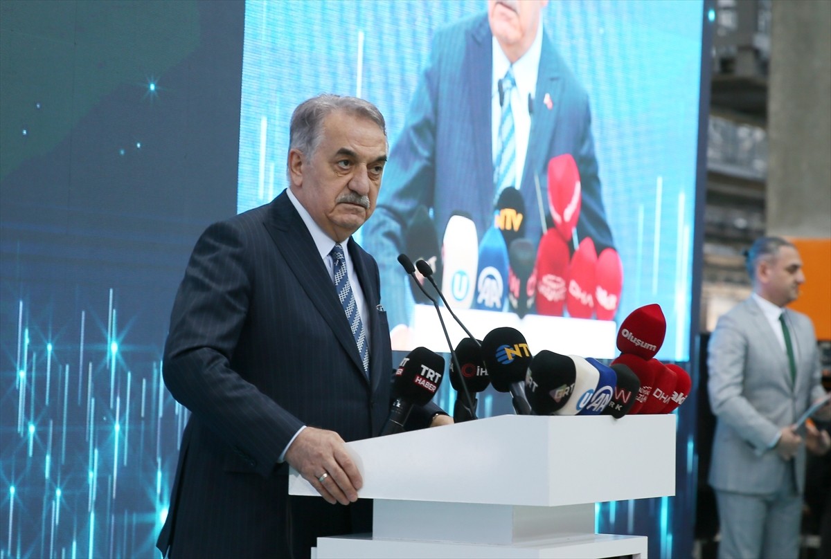 AK Parti Genel Başkan Yardımcısı Hayati Yazıcı, Gaziantep'te düzenlenen Milli Banliyö Seti...