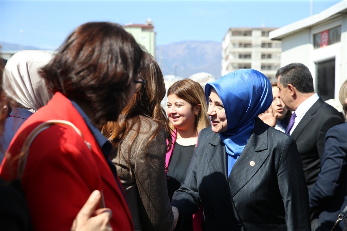 AK Parti Genel Merkez Kadın Kolları Başkanı Tuğba Işık Ercan, Aile ve Sosyal Hizmetler Bakanı...