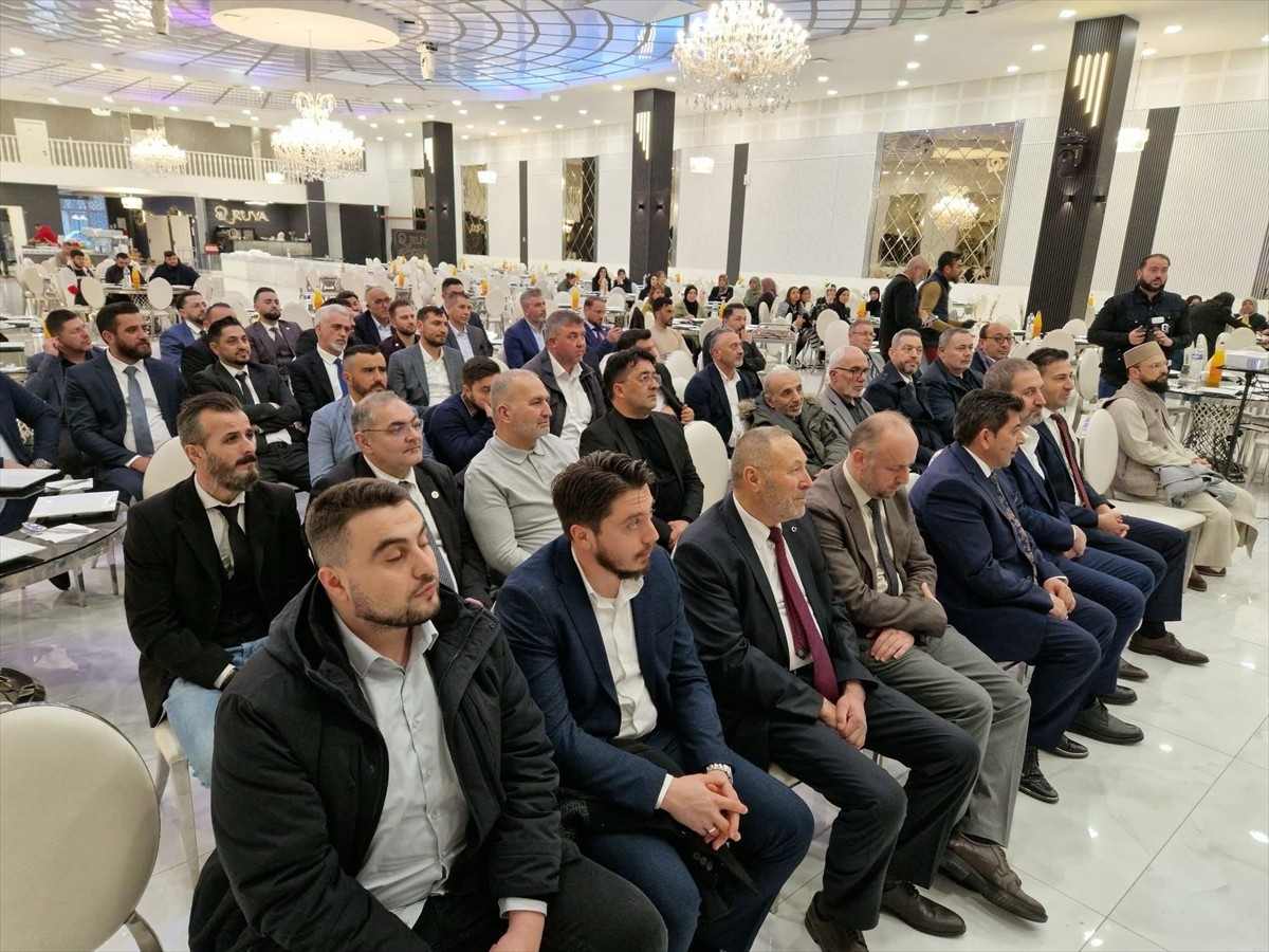 Almanya merkezli Uluslararası Demokratlar Birliği (UID) Fransa'nın Lyon kentinde iftar programı...