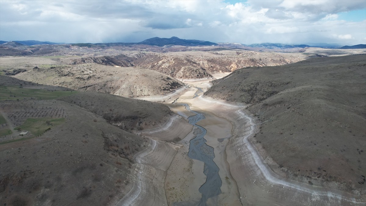 Ankara'da, Çubuk ve çevre ilçelerin içme suyu ihtiyacının karşılandığı Çubuk-2 Barajı'nda su...