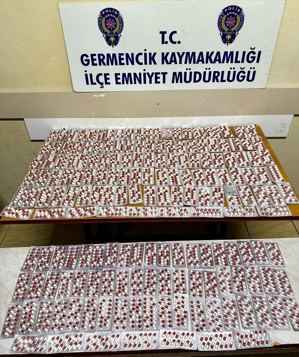 Aydın'ın Germencik ilçesinde yeşil reçeteyle satılan 2 bin 499 hap ele geçirildi, 2 şüpheli...