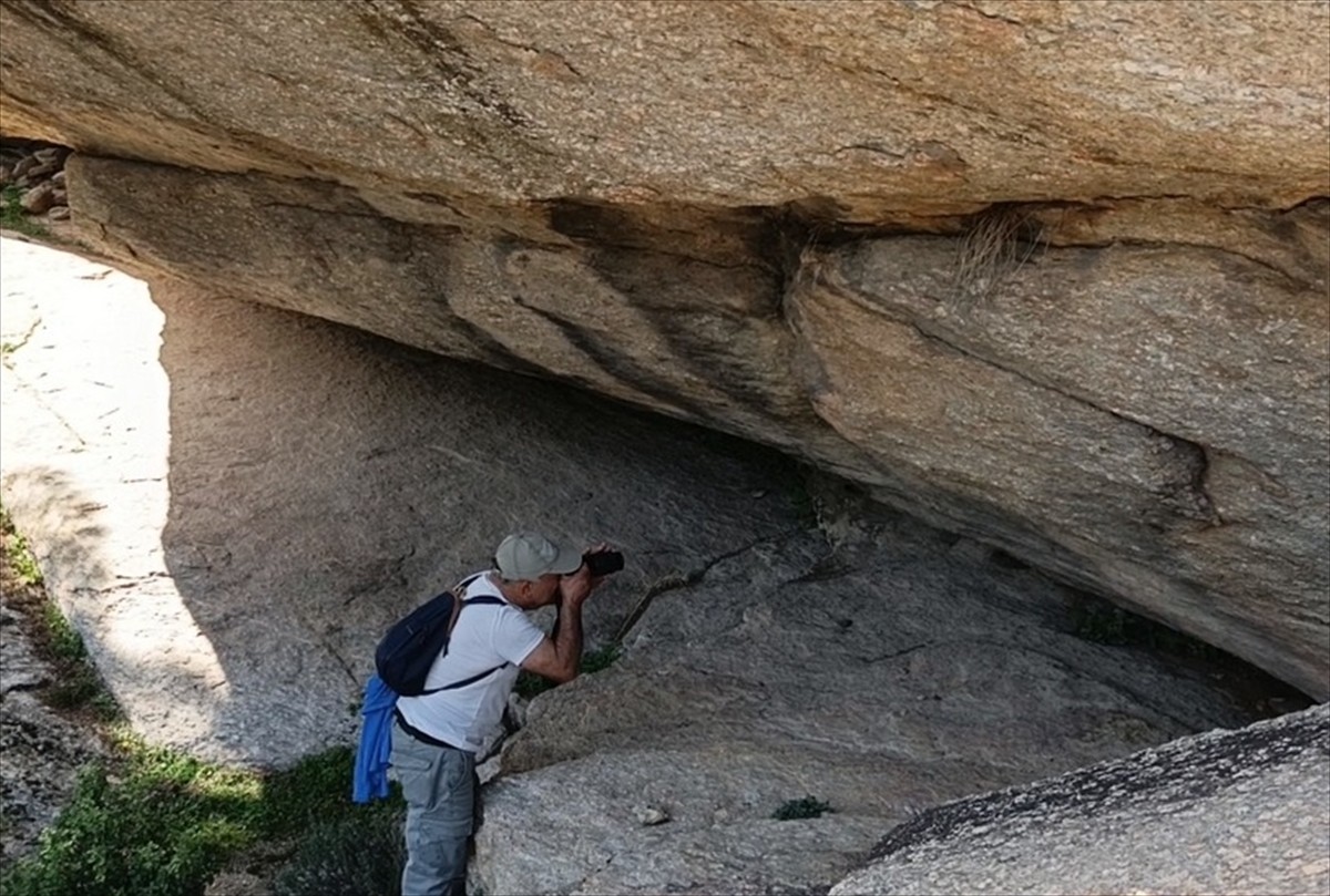 Aydın ve Muğla arasında uzanan Beşparmak Dağları'nın (Latmos) Koçarlı ilçesi sınırlarında 8 bin...