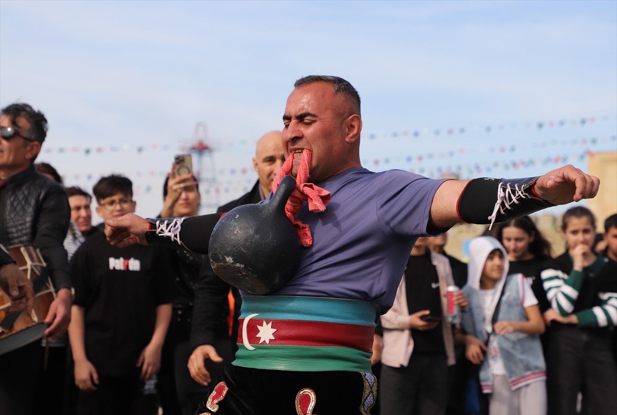 Azerbaycan'da Türk dünyasının en önemli bayramlarından, baharın habercisi kabul edilen Nevruz...