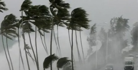 Batı Karadeniz'de Şiddetli Fırtına Uyarısı Yapıldı