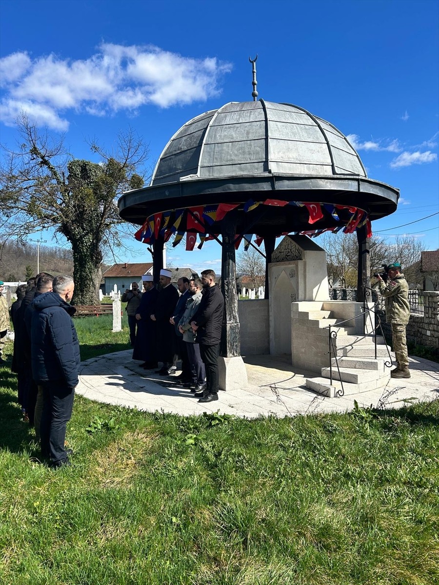 Bosna Hersek'in kuzeybatısındaki Sanski Most şehri yakınlarında, 18 Mart Şehitleri Anma Günü ve...