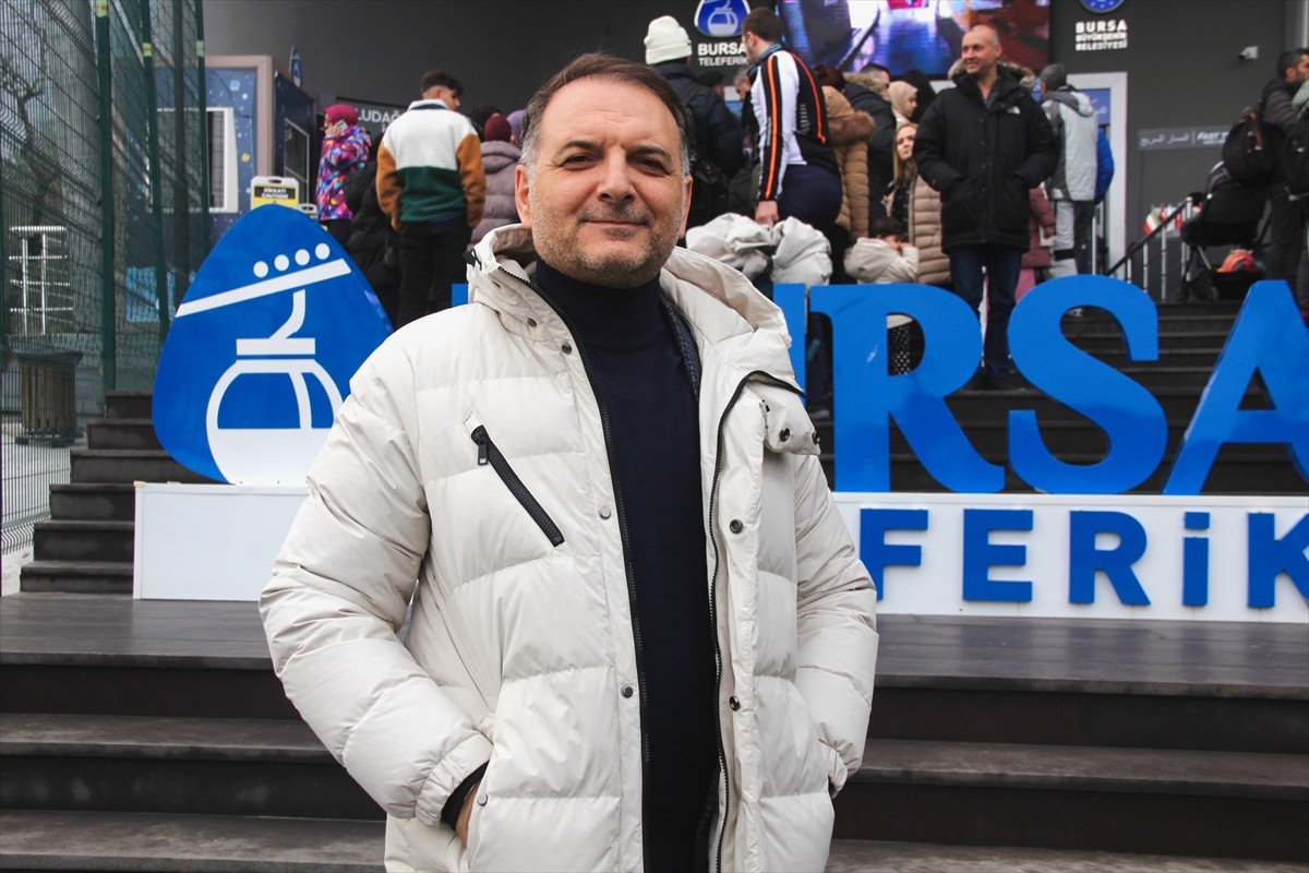 Bursa'da Türkiye Seyahat Acentaları Birliğince (TÜRSAB) düzenlenen "Herkes Kendi Şehrinin Turisti...