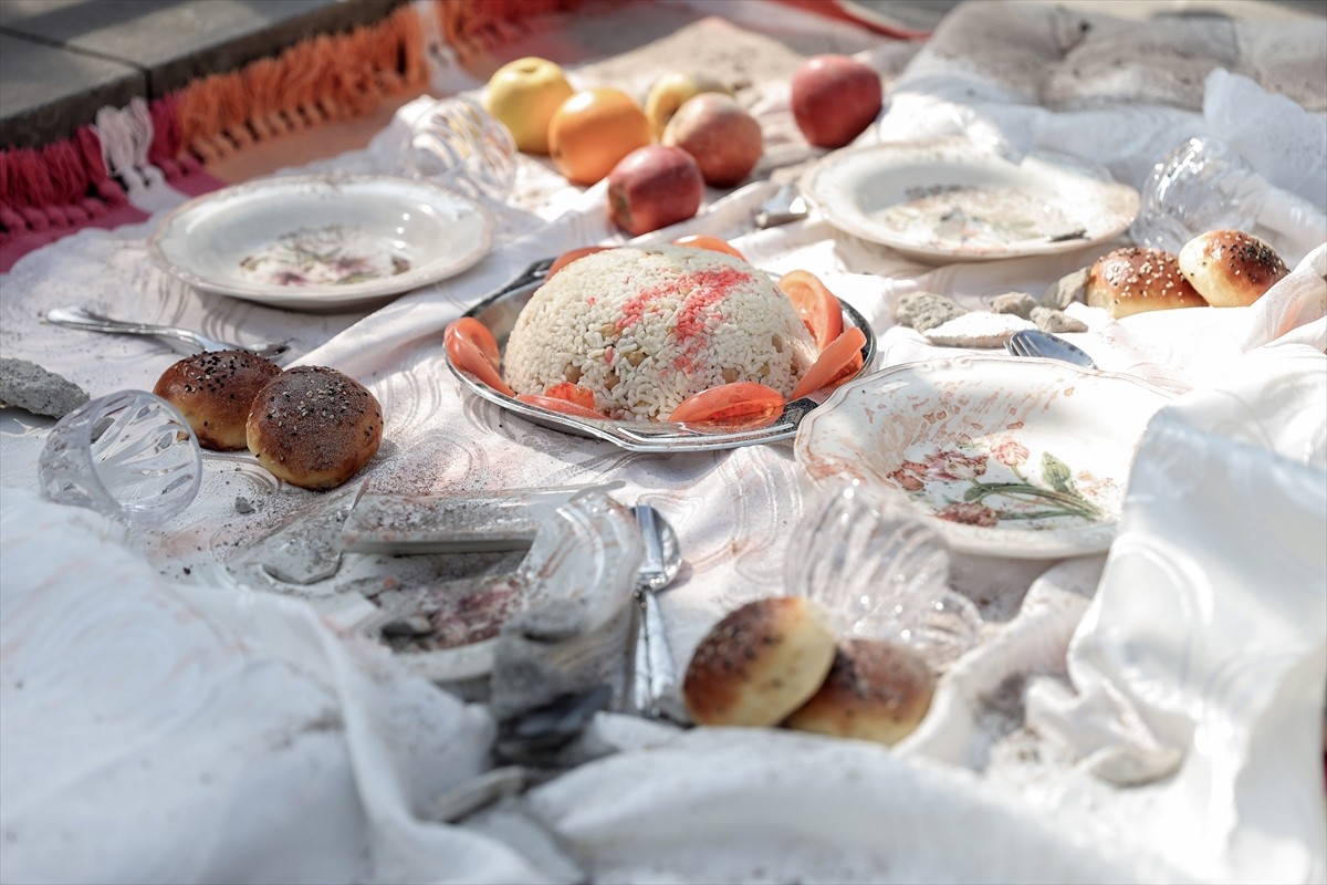 Bursa İmam Hatip Okulları Mezunları ve Mensupları Derneğinin (BİHMED) organizasyonunda imam hatip...