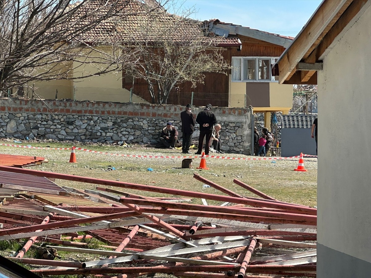 Çorum'un Kargı ilçesinde evine girdikleri kadını öldüren gaspçılar, kadının altınlarını alıp...