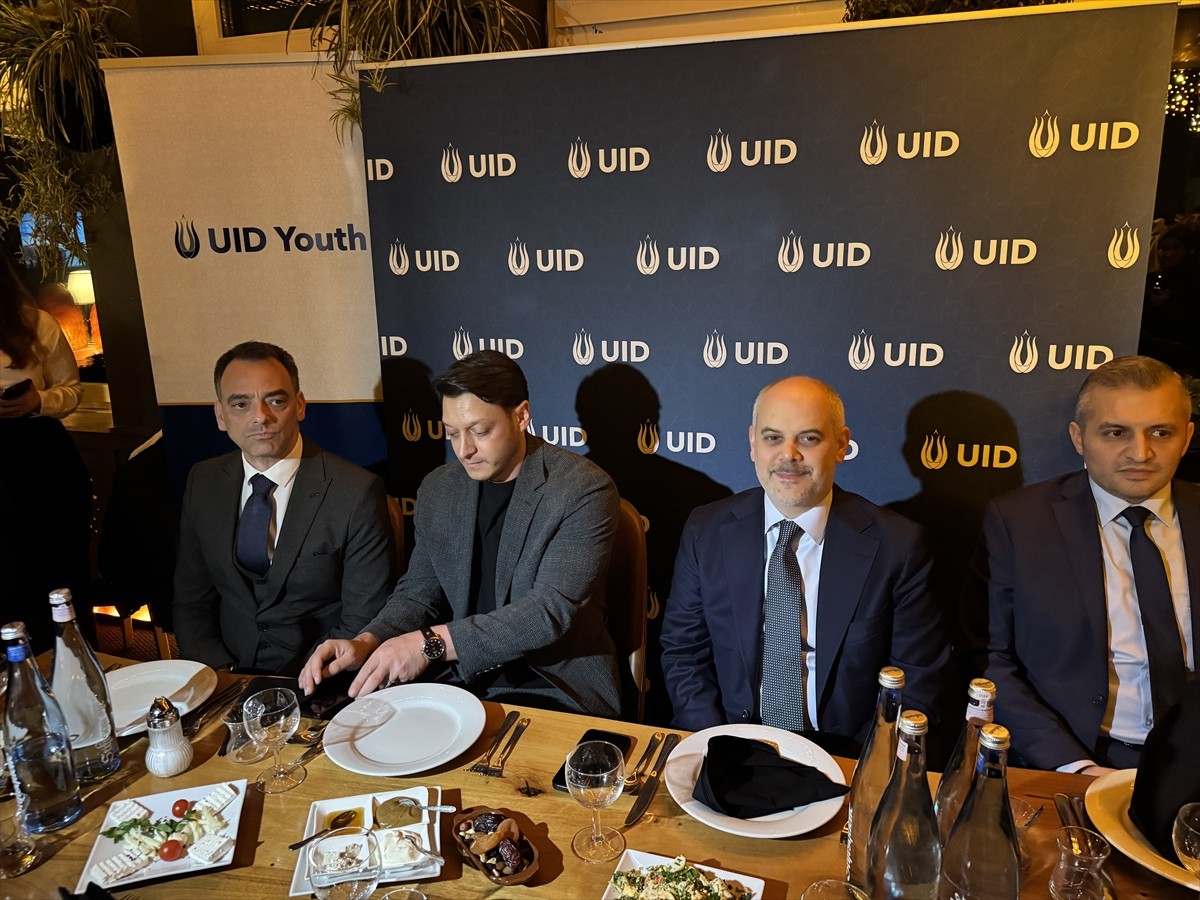 Cumhurbaşkanı Dış Politika ve Güvenlik Başdanışmanı Akif Çağatay Kılıç ve AK Parti MKYK üyesi eski...