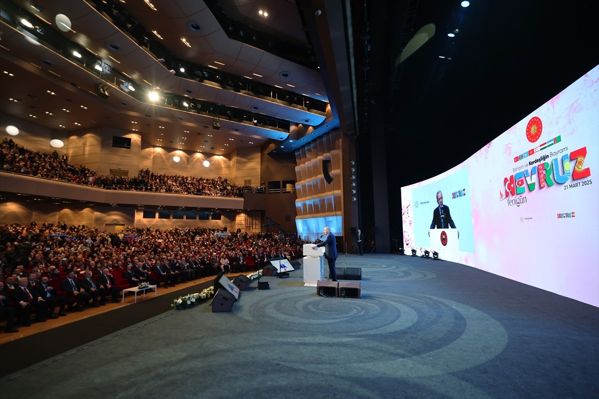 Cumhurbaşkanı Recep Tayyip Erdoğan, AK Parti Türk Devletleri ile İlişkiler Başkanlığınca Haliç...