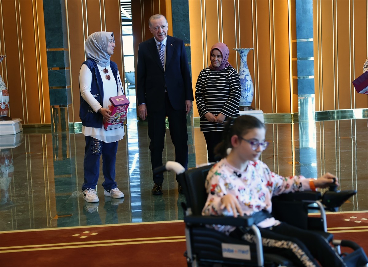 Cumhurbaşkanı Recep Tayyip Erdoğan, Kayseri'de yaşayan ve tedavi için Ankara'ya geldiğinde...