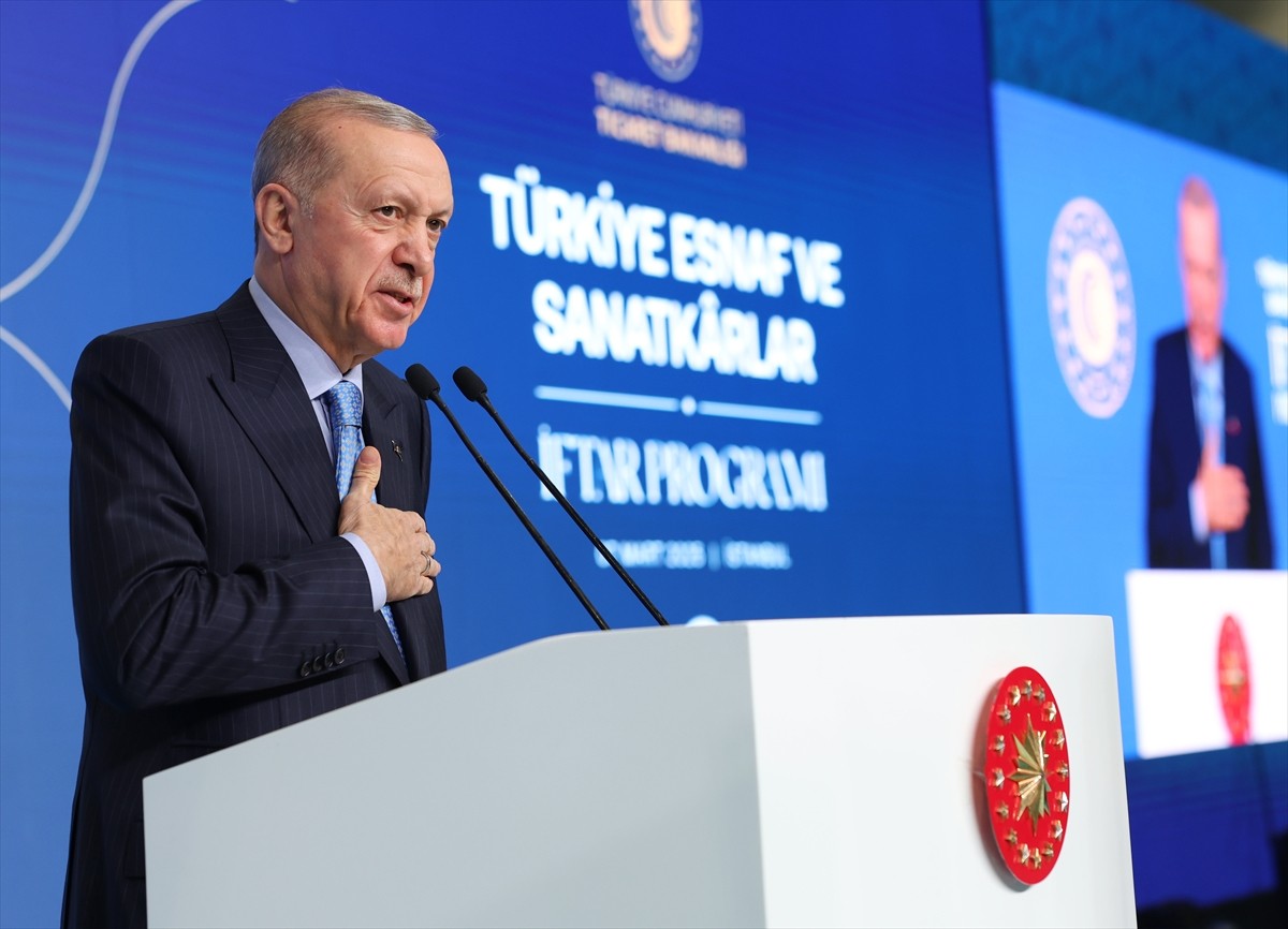 Cumhurbaşkanı Recep Tayyip Erdoğan, Yenikapı Kadir Topbaş Gösteri ve Sanat Merkezi'nde düzenlenen...