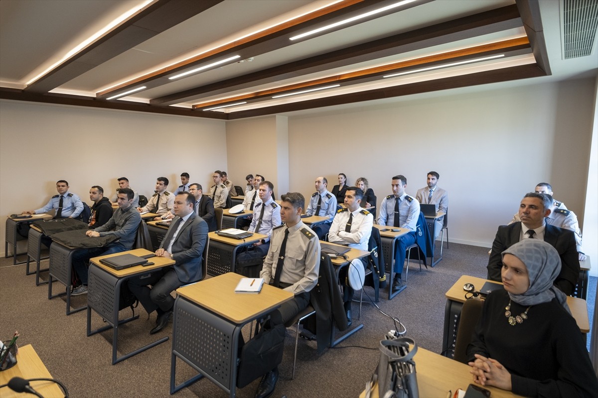 Cumhurbaşkanlığı Dijital Dönüşüm Ofisince, Kamuda Yapay Zeka Dönüşümü (KAYZED) Projesi kapsamında...