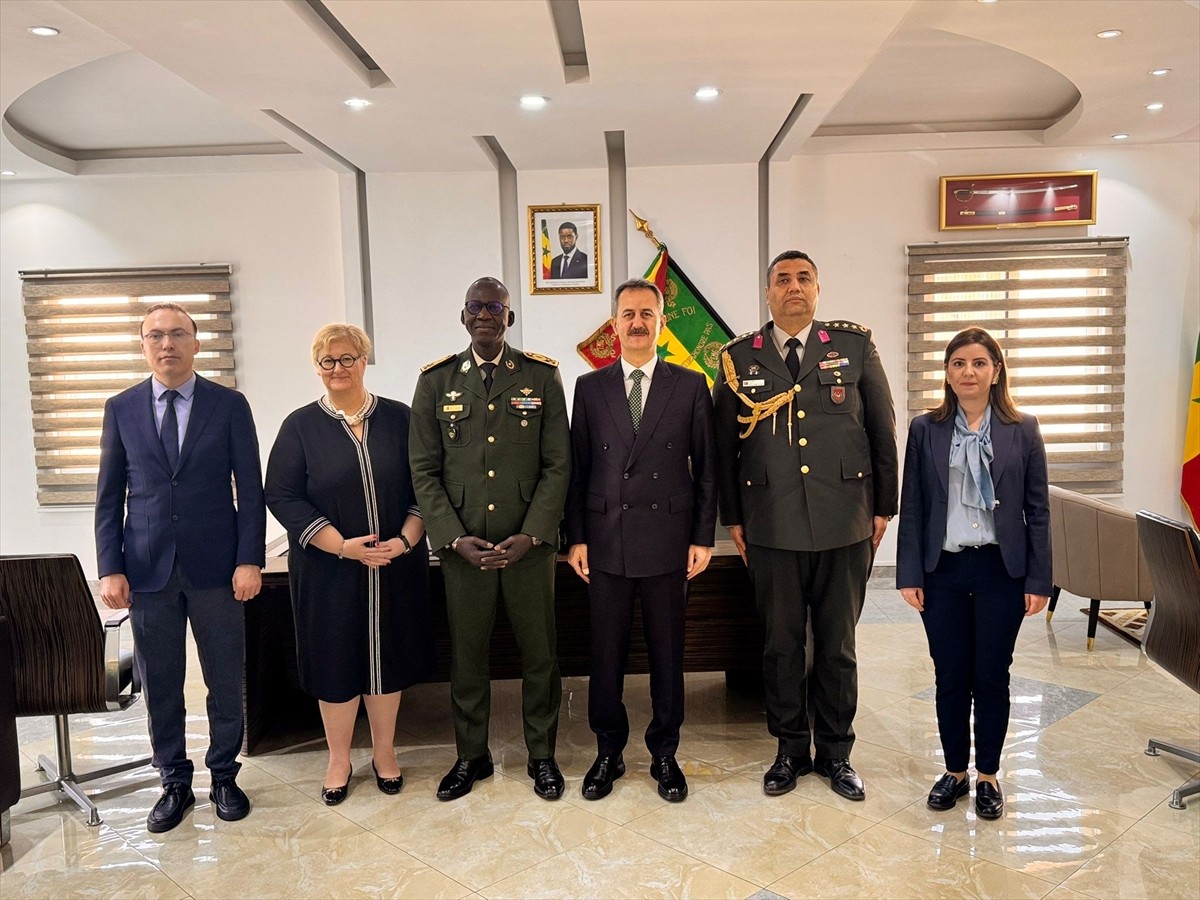 Cumhurbaşkanlığı Savunma Sanayii (SSB) Başkanı Haluk Görgün (sağda), Senegal temasları kapsamında...