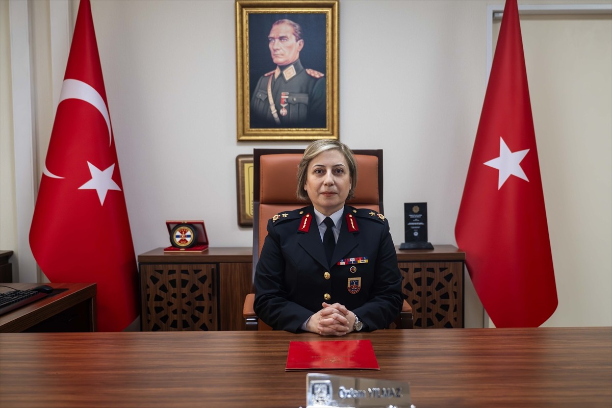 Cumhuriyet tarihinin ilk kadın generali Jandarma Genel Komutanlığı Personel Merkez Daire Başkanı...