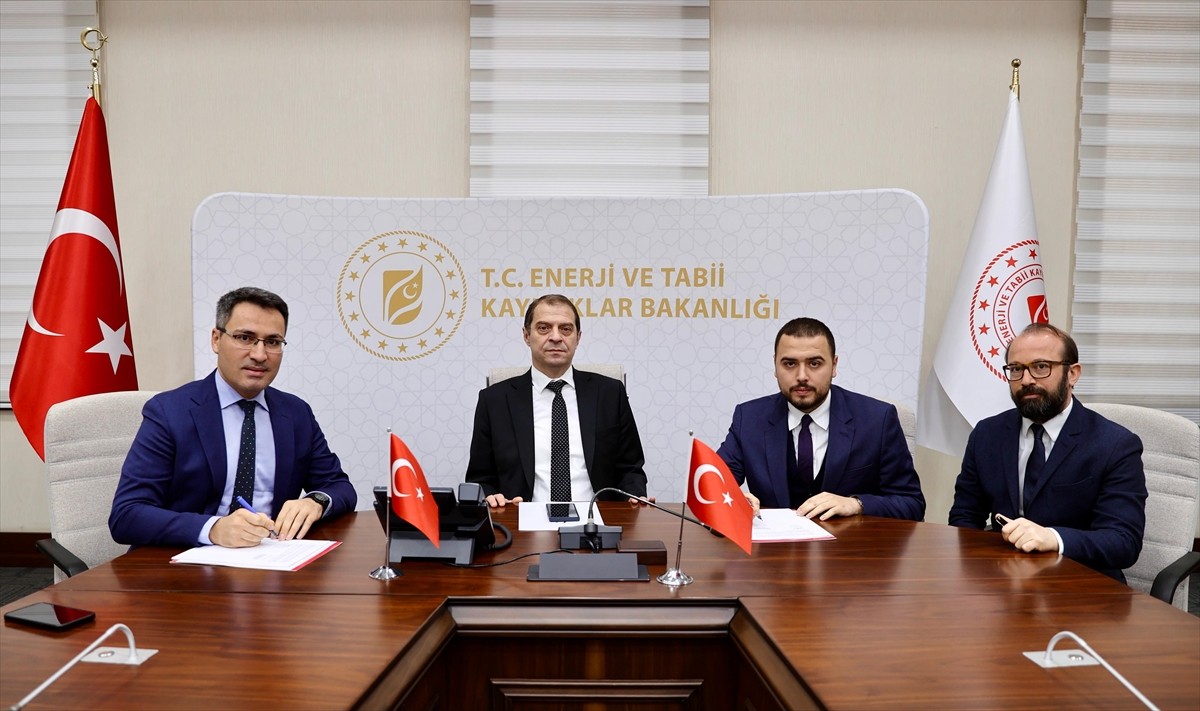 Enerji ve Tabii Kaynaklar Bakanlığı tarafından düzenlenen rüzgar enerjisine dayalı Yenilenebilir...