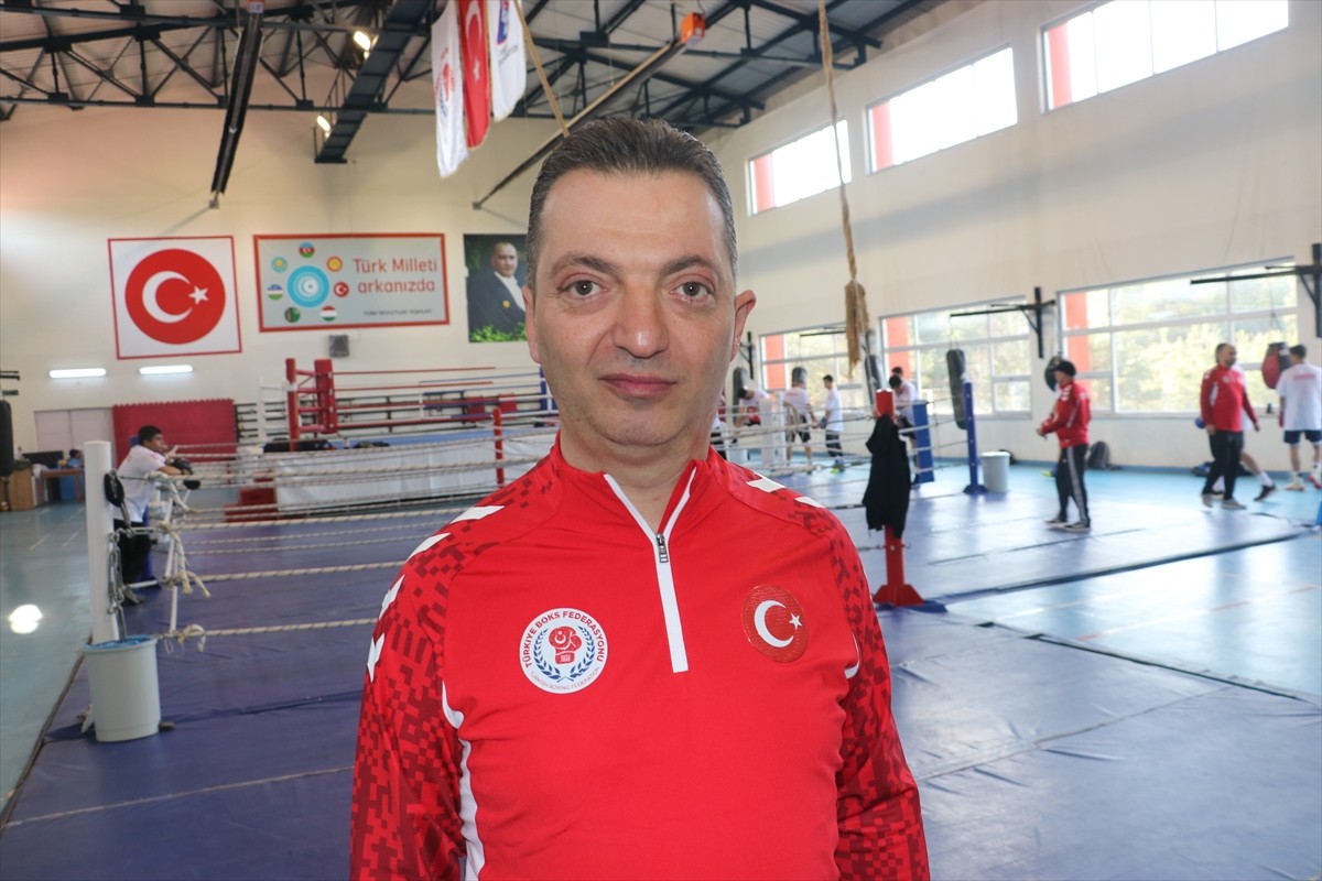 Erkek Boks Milli Takımı, nisan ayında yurt dışında düzenlenecek çeşitli turnuvalar için...