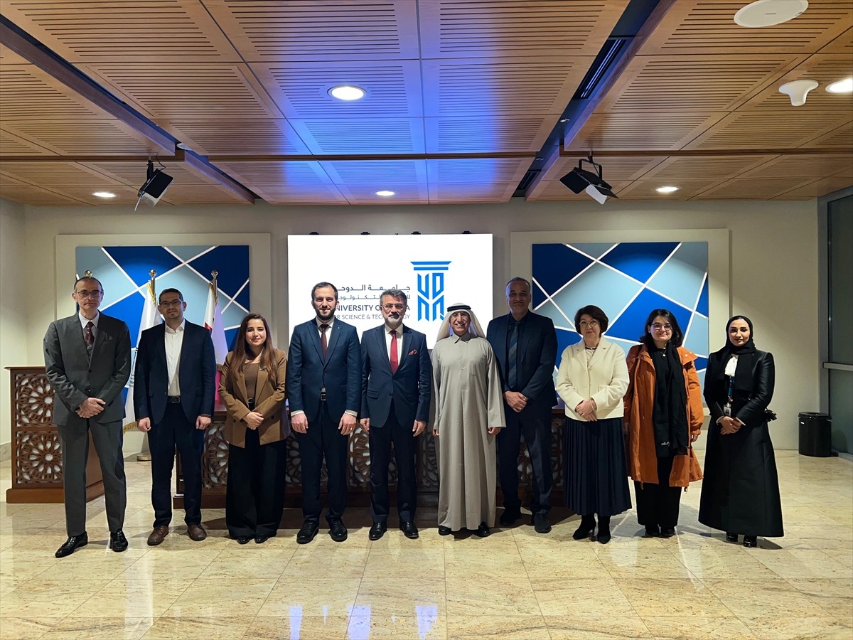 Fatih Sultan Mehmet Vakıf Üniversitesi (FSMVÜ) Rektörü Prof. Dr. Nevzat Şimşek (sağ 6) ve...