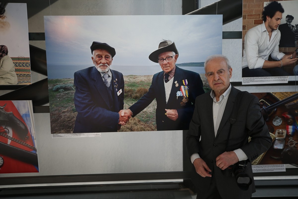 Gazeteci Vedat Açıkalın'ın (fotoğrafta), "Çanakkale Dün Bugün: Savaştan Doğan Dostluk" fotoğraf...