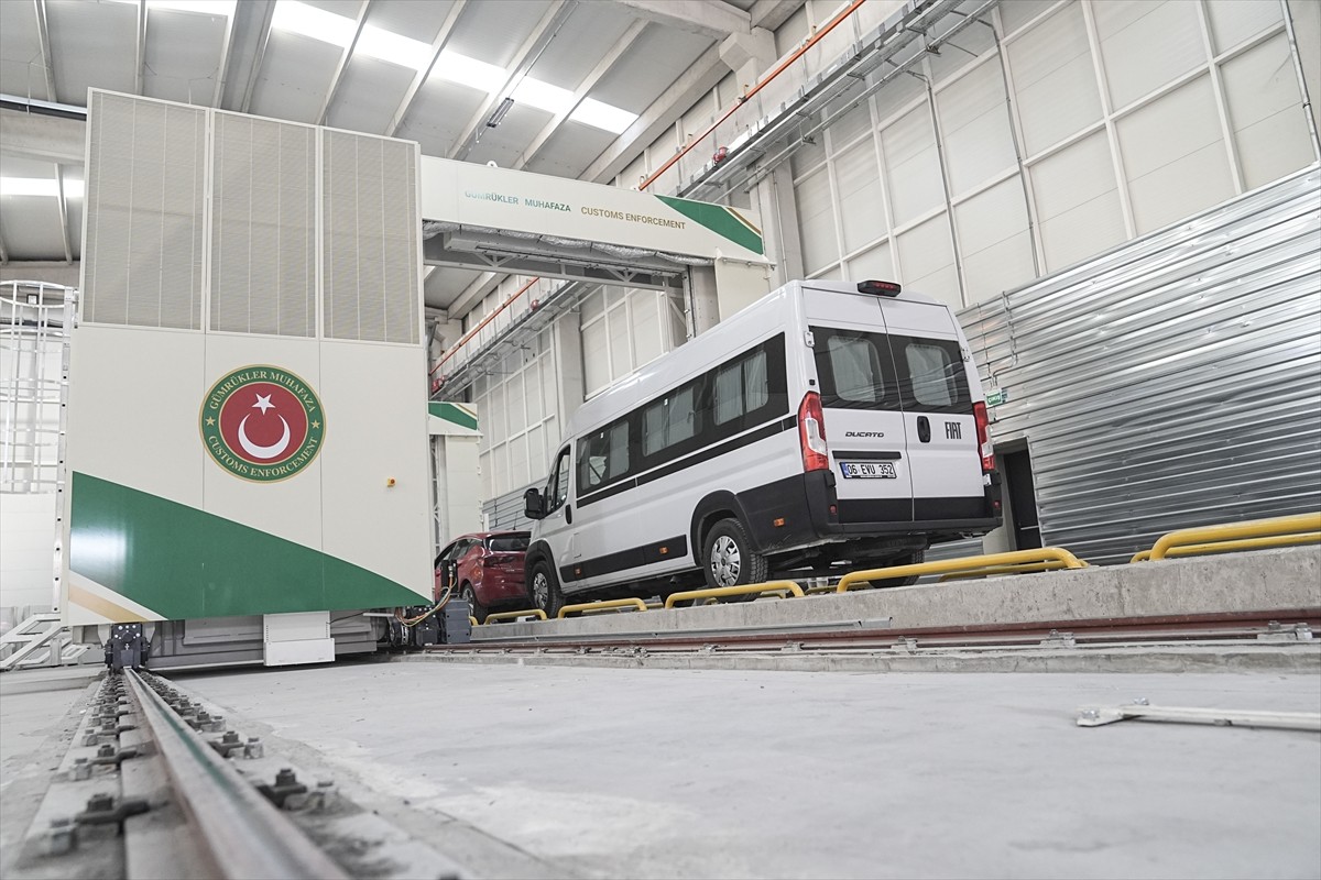 Gümrük sahaları ve limanlarda kullanılan stratejik önemdeki X-Ray Tır/Konteyner/Araç Tarama...