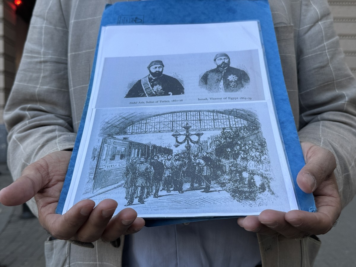 Henüz 17 yaşındayken merak ederek oruç tutmaya başlayan turist rehberi Abdulmaalik Tailor, 18...