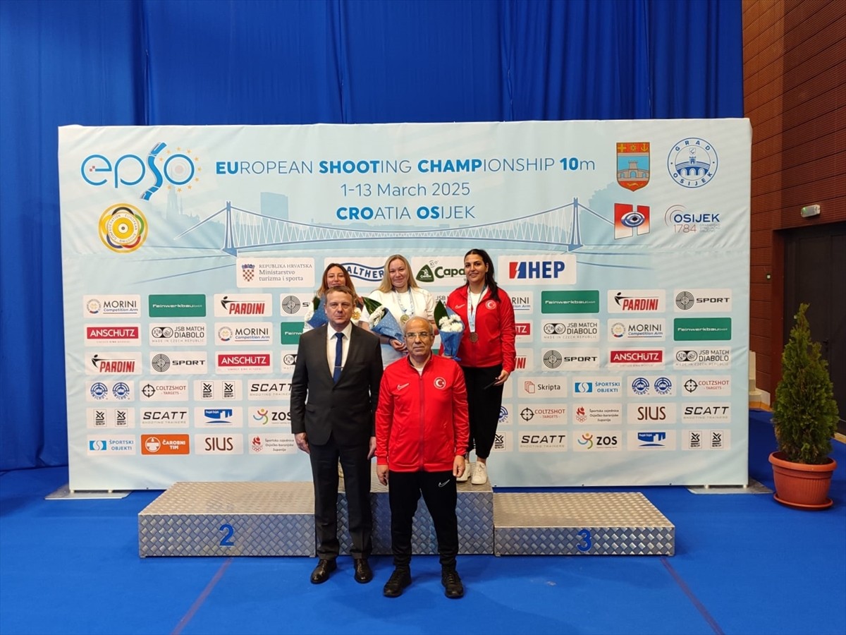 Hırvatistan'da devam eden Avrupa Havalı Silahlar Şampiyonası'nda milli atıcı Şevval İlayda Tarhan...