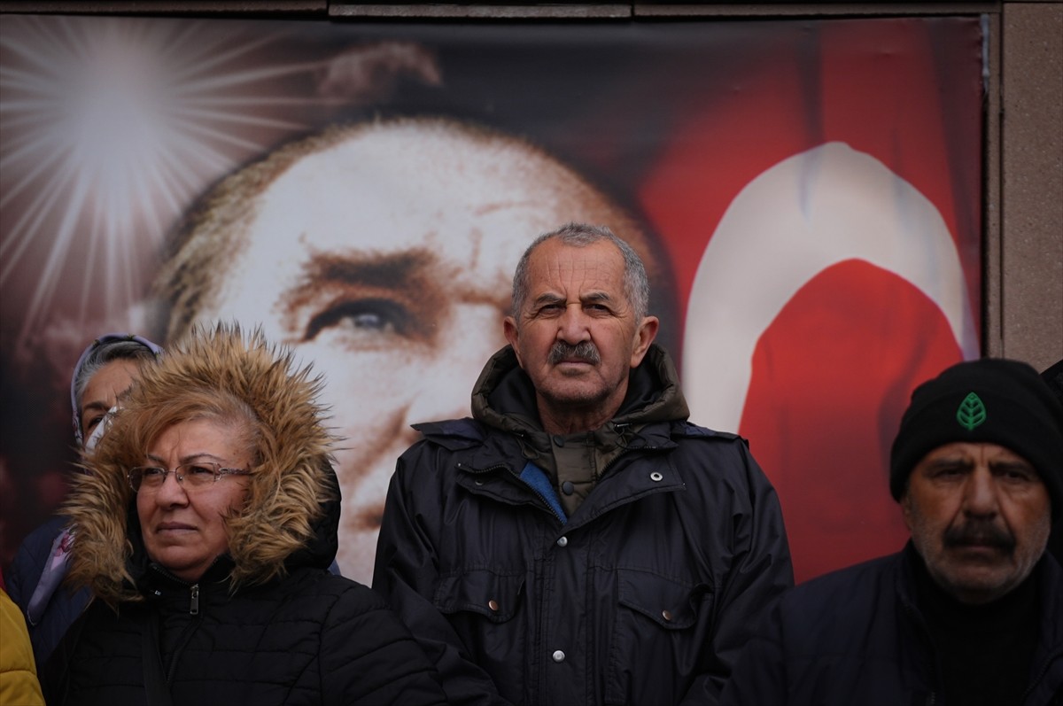 İBB'ye yönelik terör ve örgütlü suçlarla ilgili yürütülen iki ayrı soruşturma kapsamında İBB...