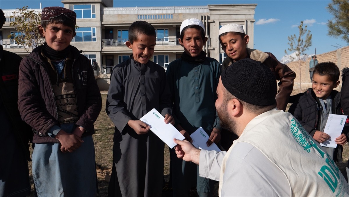İnsana Değer Veren Dernekler Federasyonu (İDDEF), Ramazan ayında başta İsrail'in saldırdığı Gazze...