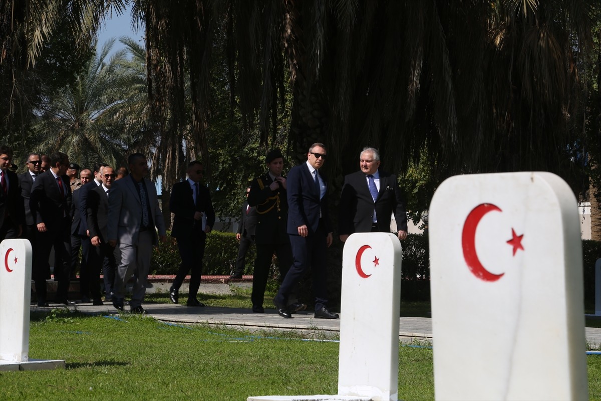 Irak'ın başkenti Bağdat'taki Türk Şehitliği'nde, 18 Mart Şehitleri Anma Günü ve Çanakkale...
