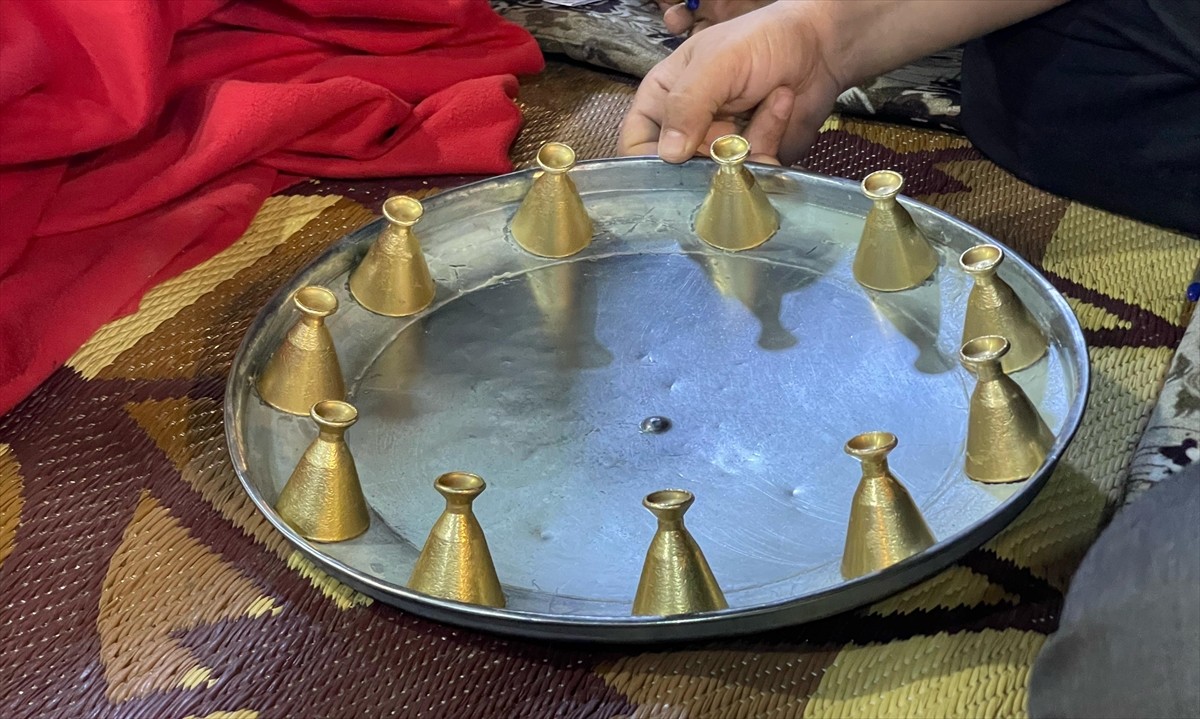 Irak'ın Kerkük kentinde ramazan ayında iftar ve teravih sonrası on yıllardır halkın eğlenceleri...