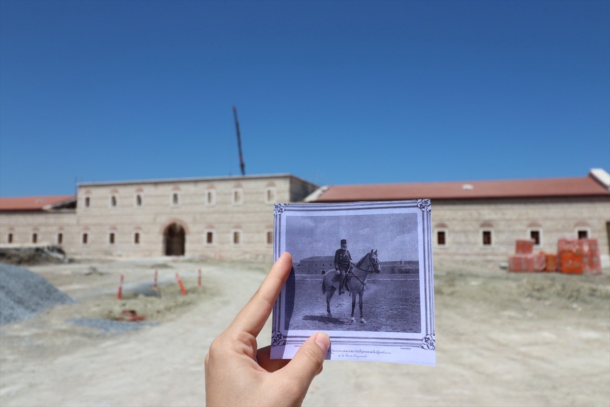 İstanbul'un tarihine, sanatına ve kültürüne odaklanan "Rami İstanbul Okulu", Rami Kütüphanesi'nde...