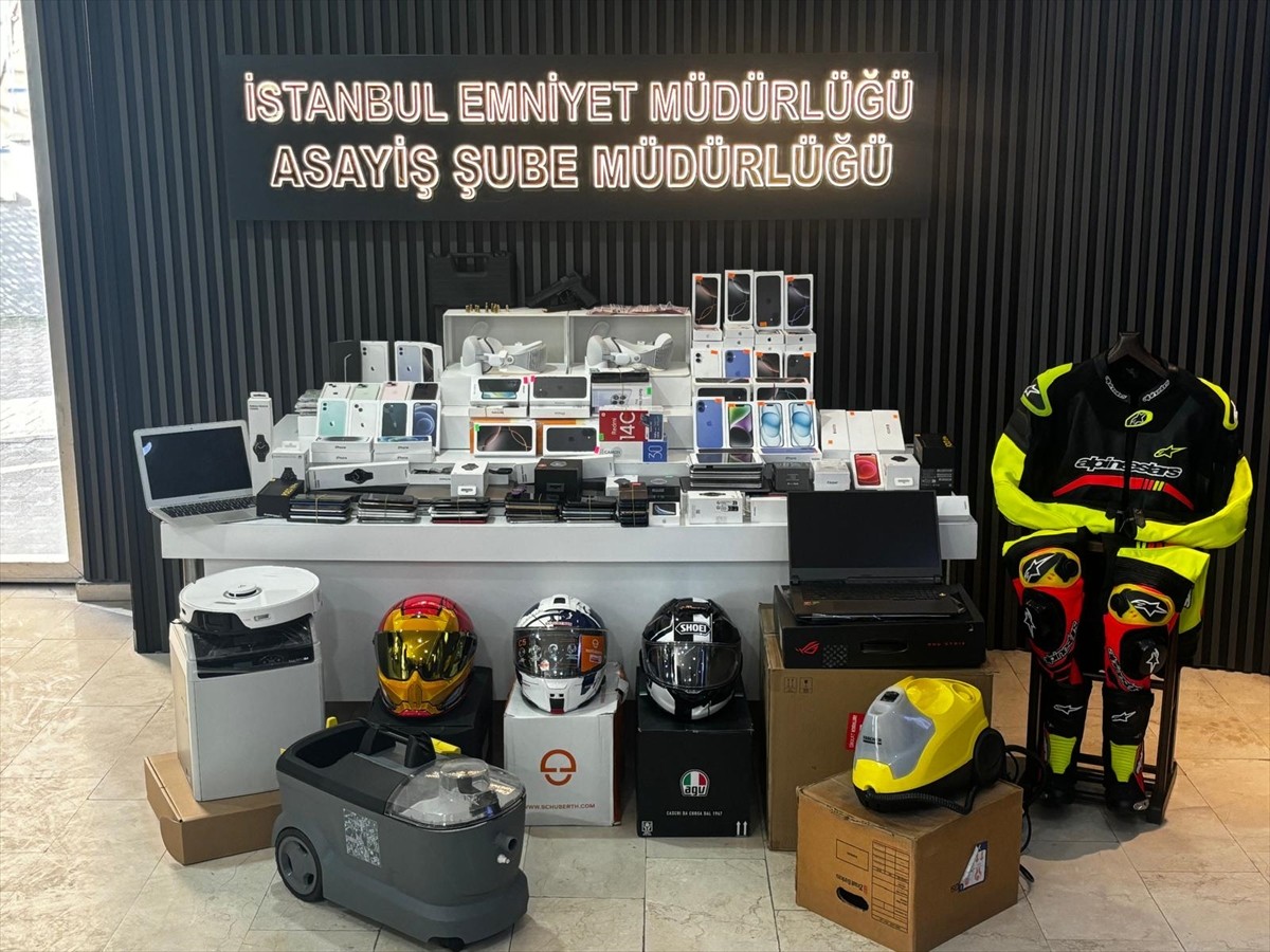 İstanbul Asayiş Şube Müdürlüğü Dolandırıcılık Büro Amirliği ekipleri başta İstanbul olmak üzere...