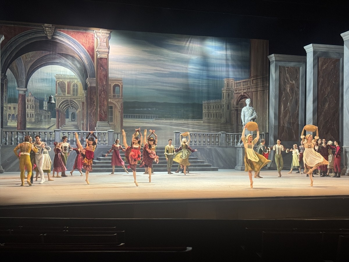 İstanbul Devlet Opera ve Balesi'nin (İDOB) hazırladığı, William Shakespeare'in ünlü trajedisinden...